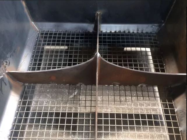 Feedbag cutter
